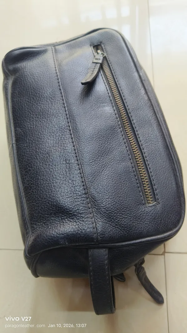 Black_Full_Grain_Genuine_Leather_Toiletry_Bag_For_Unisex