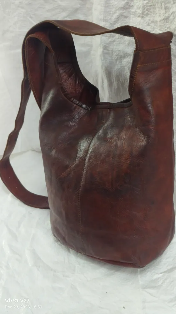 Dark_Brown_Soft_Genuine_Leather_Full_Grain_Leather_Bucket_Carry_Bag_For_Unisex