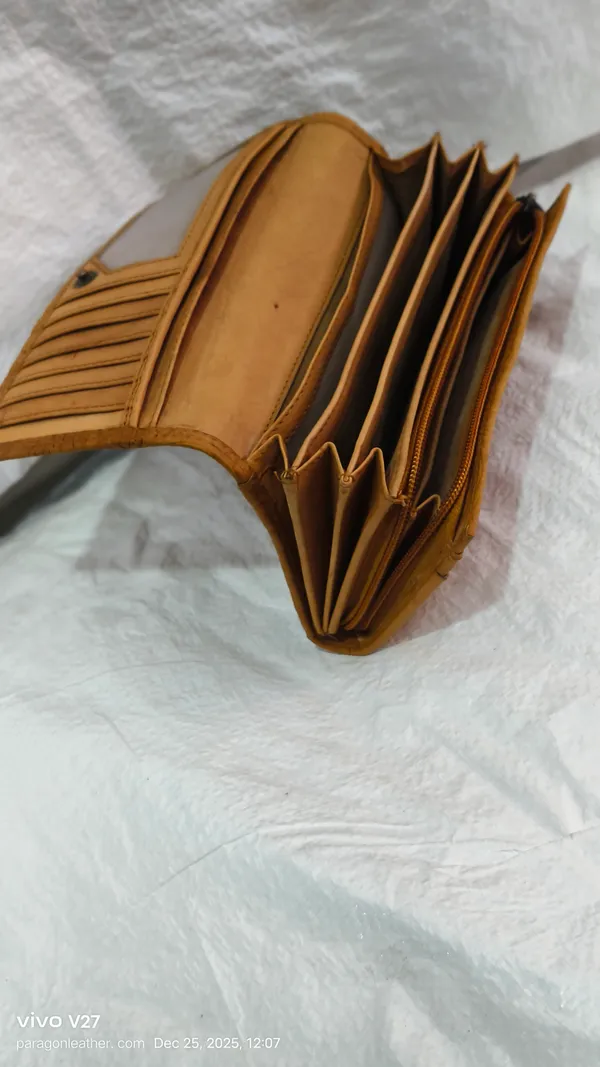 Tan_Brown_Full_Grain_Leather_With_Floral_Embossing_Wallet_For_Women
