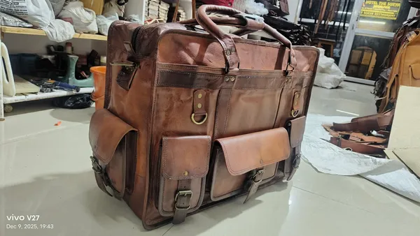 Dark_Brown_Premium_Quality_Full_Grain_Leather_And_Internal_Pure_Cotton_Canvas_No_Cheap_Fabric_Used_Duffel_Bag_For_Unisex