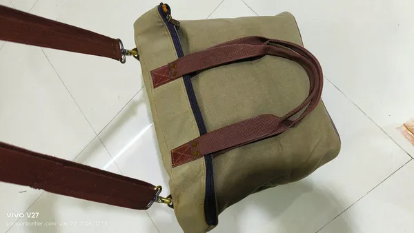 Military_Olive_Green_Premium_Heavy_Duty_Waxed_Canvas_With_Genuine_Leather_Accents_Tote_Bag_For_Unisex