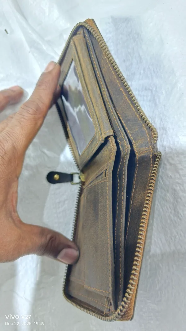 Hunter_Brown_Top_Grain_Hunter_Leather_Wallet_For_Men