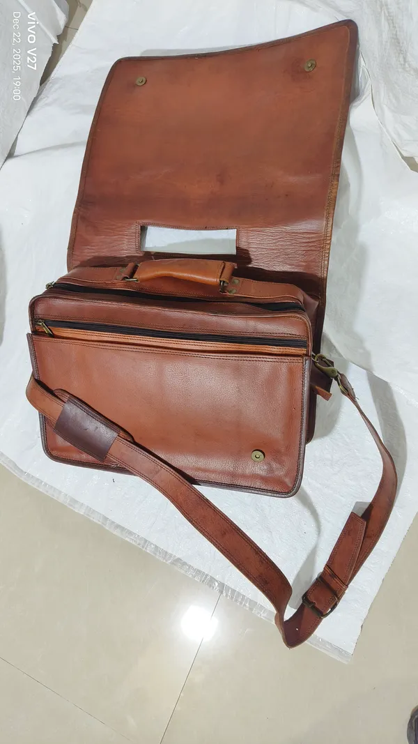 Dark_Brown_Premium_Quality_Full_Grain_Leather_And_Internal_Pure_Cotton_Canvas_No_Fabric_Messenger_Bag_For_Unisex