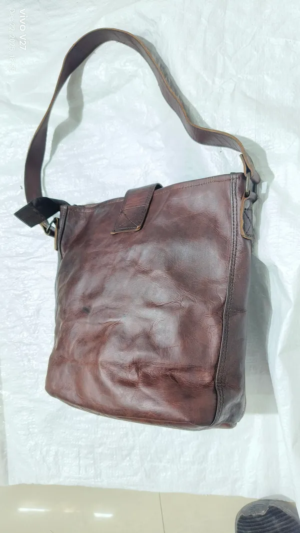 Antique_Brown_Full_Grain_Leather_With_Canvas_Lining_Messenger_Bag_For_Unisex