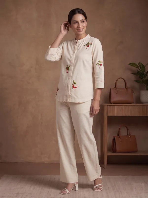 Beige_flex_cotton_shirt_with_embroidery