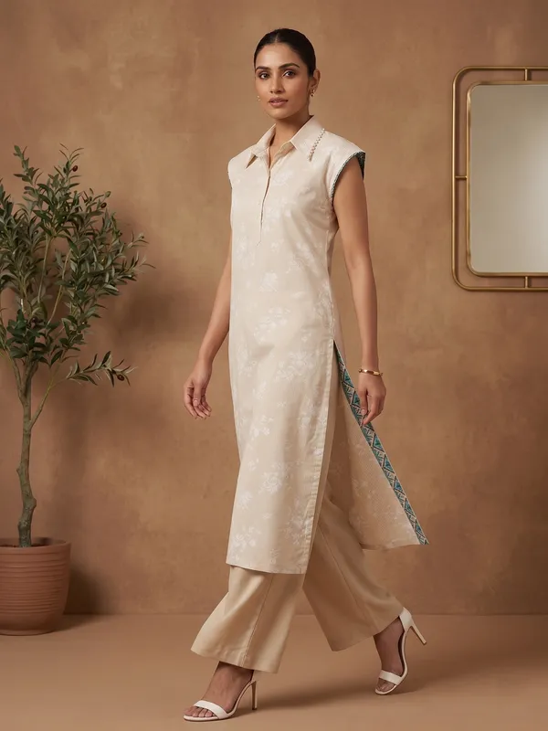 Beige_self_cotton_sleeveless_straight_kurta