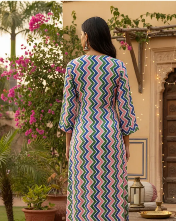 Vibrant_Chevron_Cotton_Midi_Dress