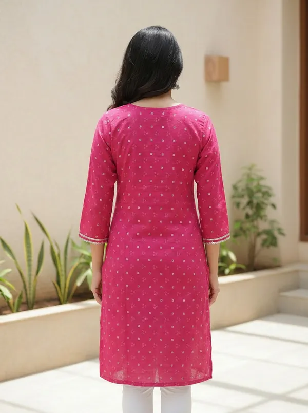 Vibrant_Pink_Square_Neck_Cotton_Printed_Kurta
