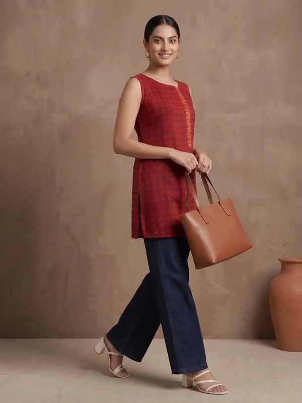 The_Urban_Ikkat_Kurti