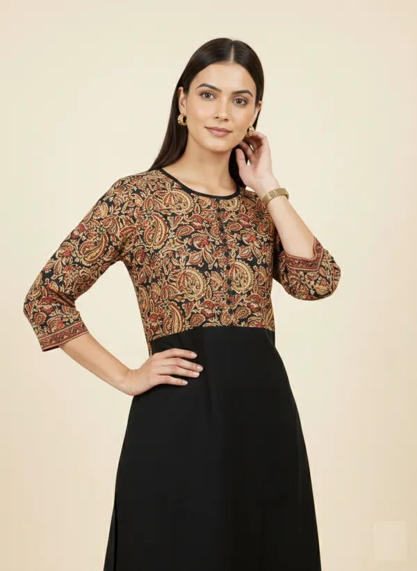 Balck_A-Line_Kurta_With_Printed_Empire_Line_Design