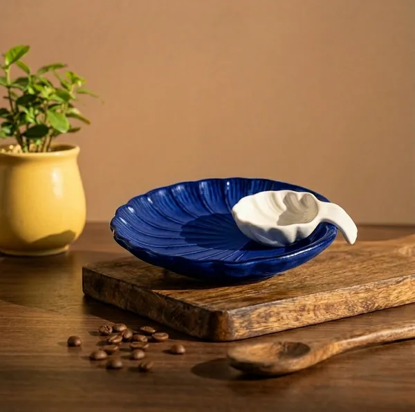 Blue_Sea_Shell_Small_19cm_Ceramic_Platter_With_Dip_Bowl