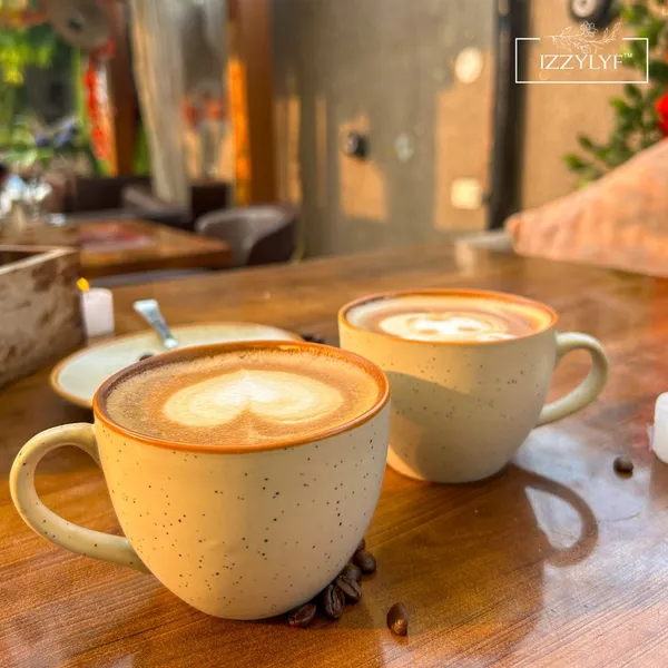 Cream_White_Cappuccino_Large_Coffee_Cups_With_Saucer_Pack_Of_6