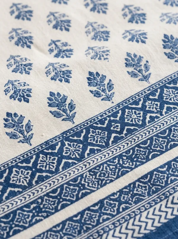 Blue_White_Premium_Pure_Cotton_Queen_Size_Double_Bed_Bedsheet