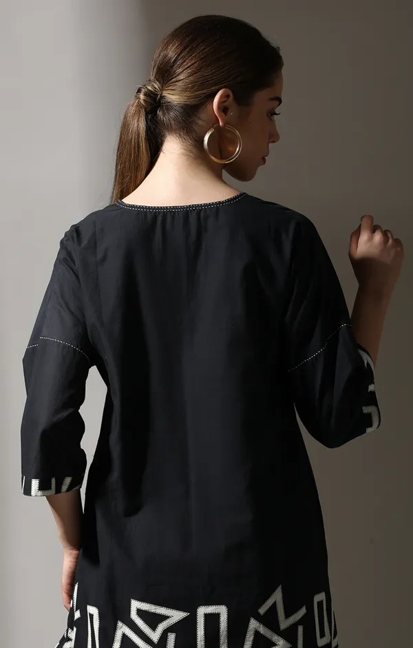 Black_Monochrome_Maze_Co-Ord_Set_For_Women