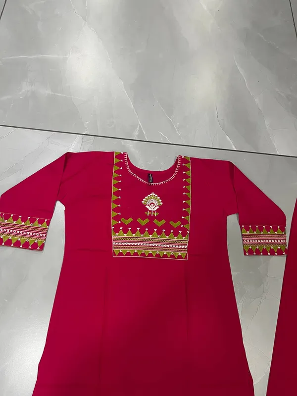 Aadhyapi_Women_Bright_Pink_Embroidered_Kurta_Palazzo_Set_for_Casual_and_Festive_Wear