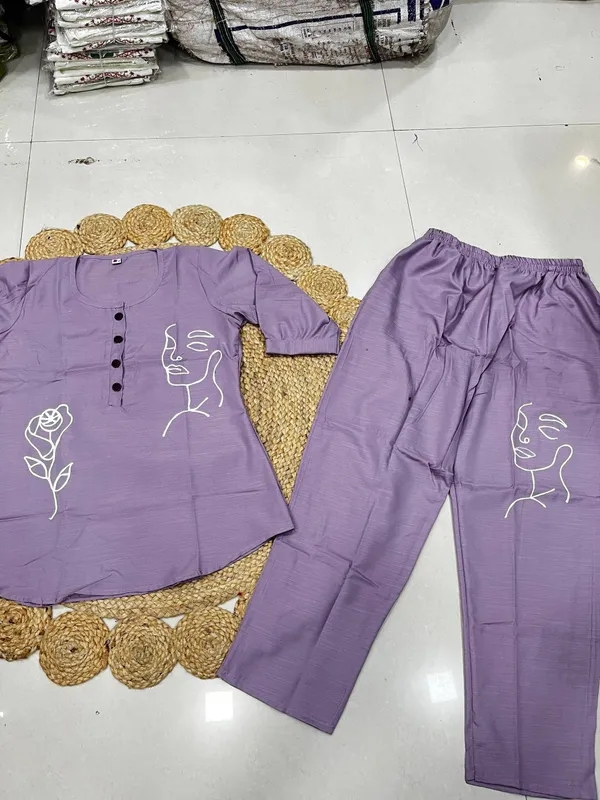 Aadhyapi_Women's_Lovender_Embroidered_Kurta_Palazzo_Set
