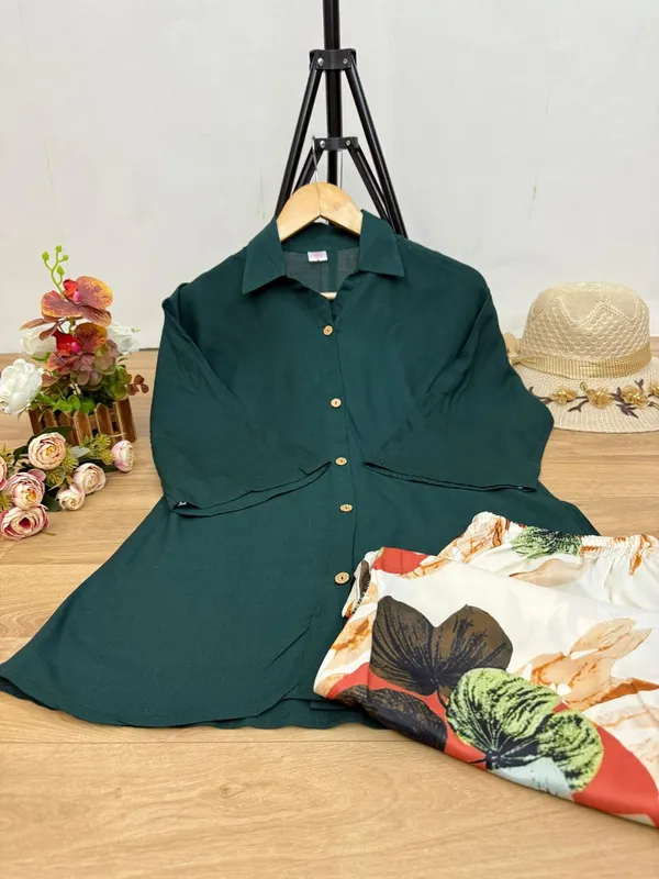 Green_Paisley_Printed_Short_Sleeves_Shirt_&_Wide-Leg_Pant_Rayon_Co-Ord_Set_For_Women