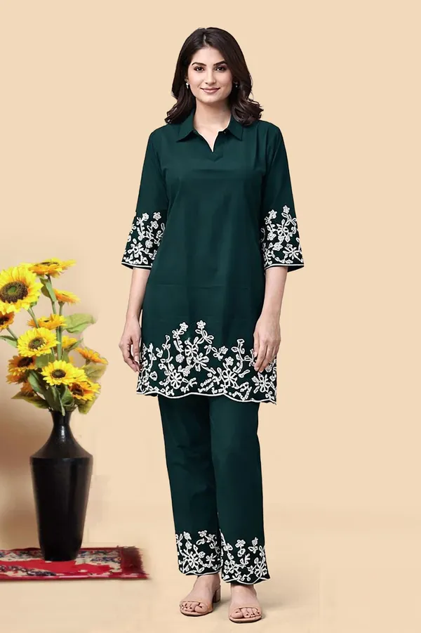 Graceful_Green_Embroidery_Kurti_Pant_Set