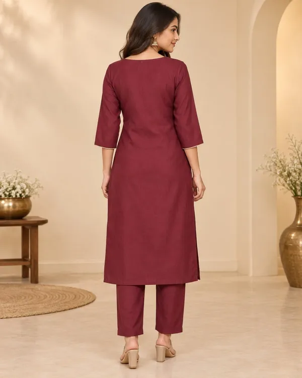 Women�s_Elegant_Maroon_Embroidered_Kurta_with_Matching_Pants