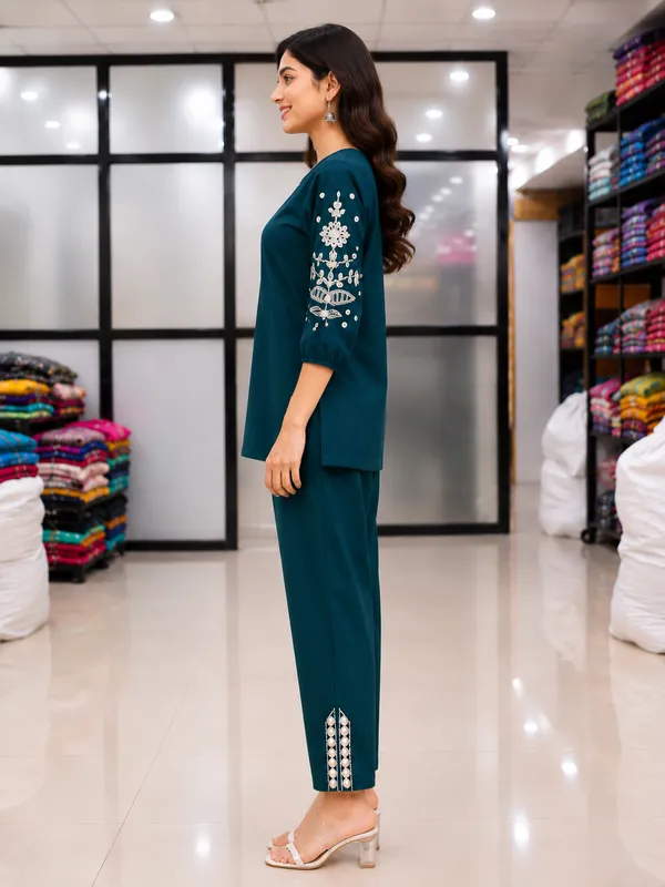 Women_Peacock_Blue_Embroidered_Kurta_with_Straight_Pants_Co-Ord_Set