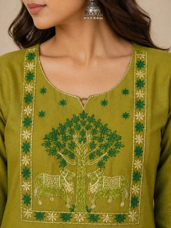 Elegant_Olive_Green_Cotton_Blend_Embroidered_Kurta_Pant_Set_for_Women