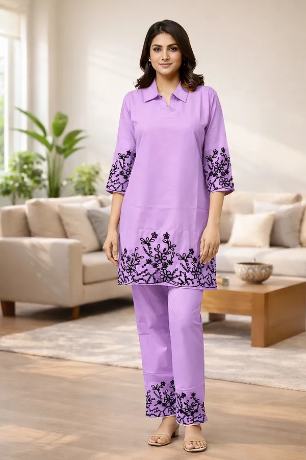 Aadyapi_Women�s_Lavender_Embroidered_Kurta_Pant_Set