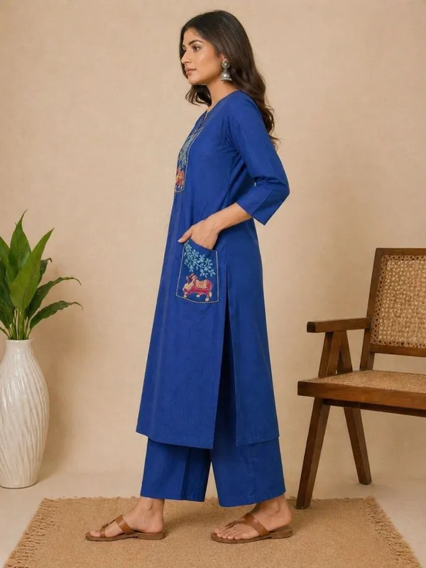 Women's_Navy_Blue_Embroidered_Cotton_Kurta_with_Patiala_Pants_Set