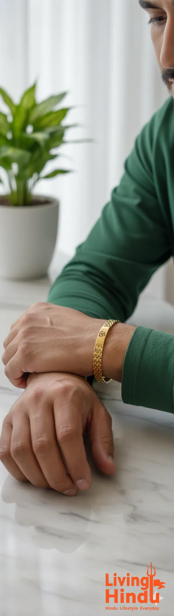 Gold_Plated_Om_Link_Bracelet_|_Enhances_Spiritual_Awareness_&_Mental_Calmness
