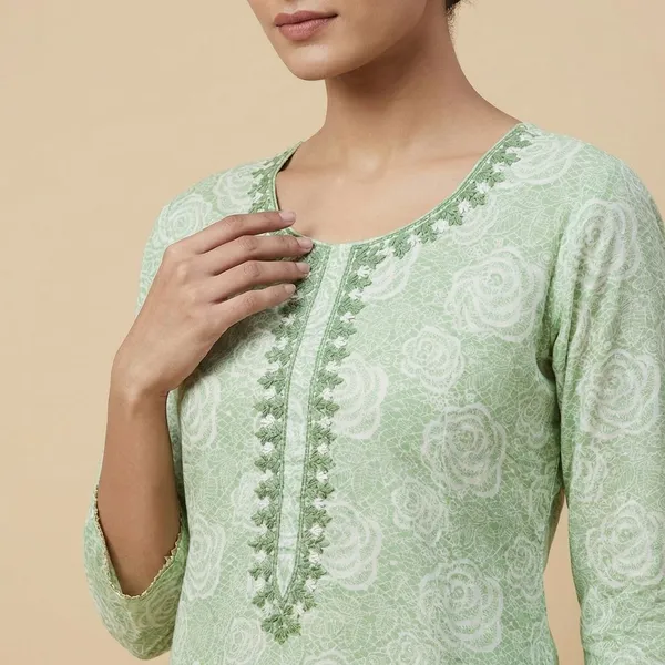 Green_Premium_Cotton_Embroidered_Unstitched_3_Piece_Suit_For_Women