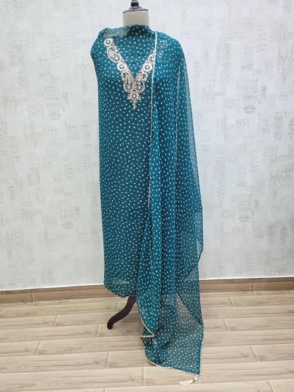 Blue_Heavy_Georgette_V_Neck_Unstitched_3_Piece_Suit_For_Women