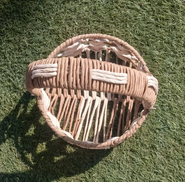 Rafia_basket