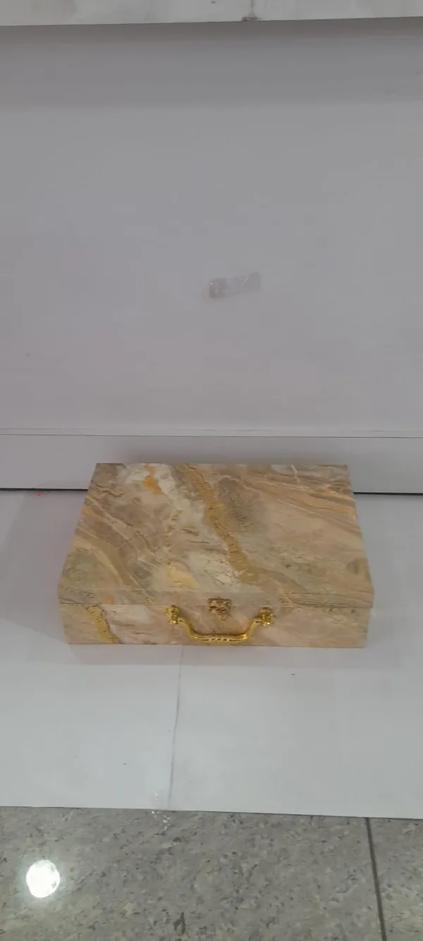4_jar_+cavity__golden_box