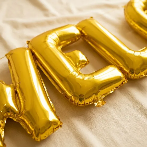 Golden_Foil_Party_Foil_Balloon_For_Marriage_Or_Any_Celebration_-_1_pc_piece