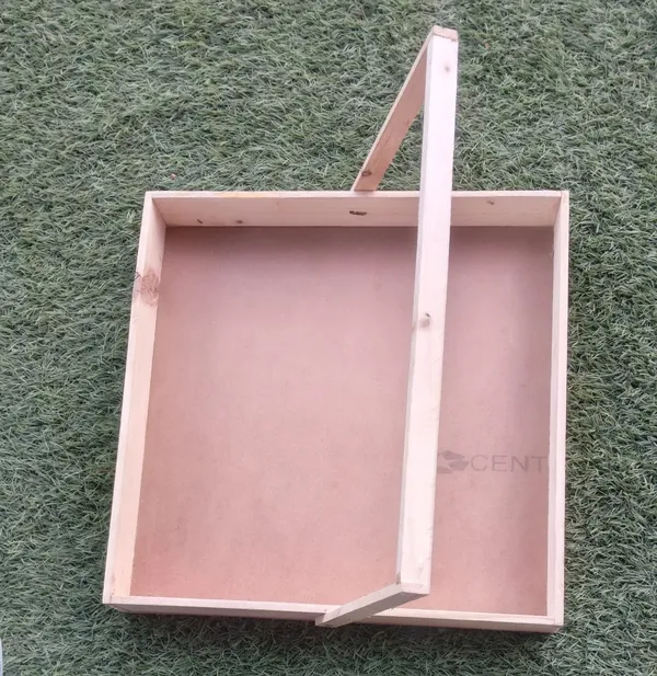 Beige_Pine_Wood_Pine_Wood_Trey_With_Handle_For_Marriage_Or_Any_Celebration_-_1_pc_piece