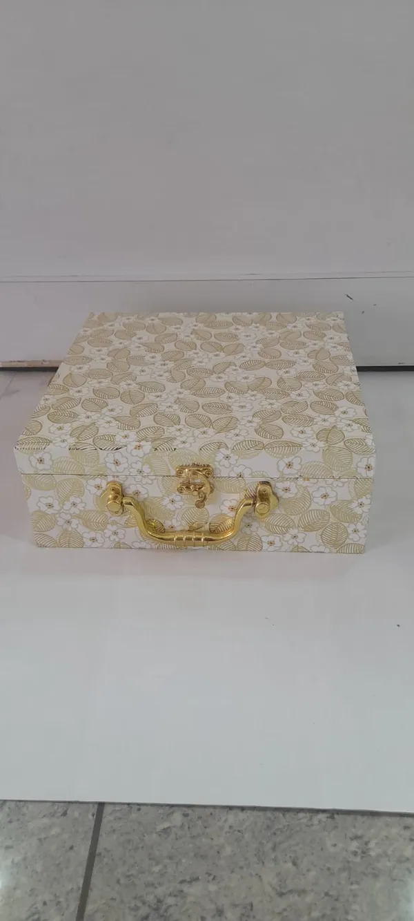 4_jar_MDF_box