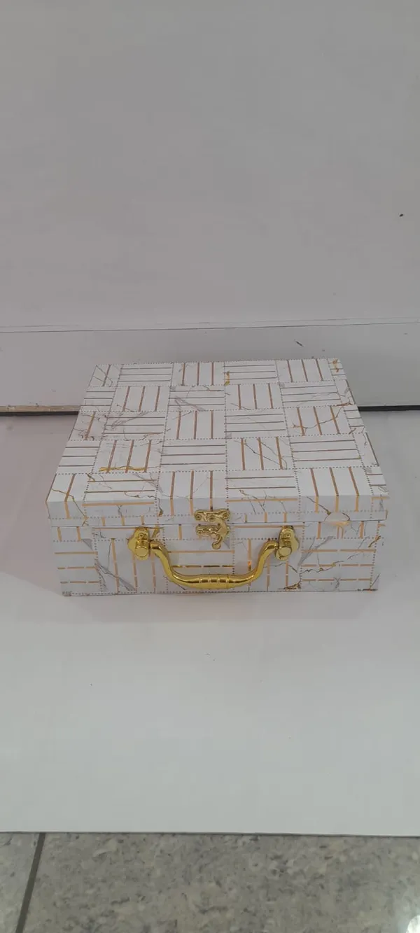 4_jar_MDF_box