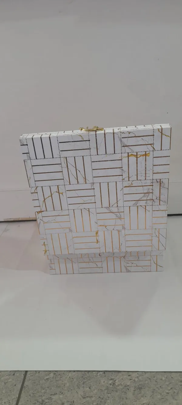 4_jar_MDF_box