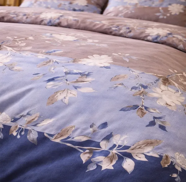 Super_Soft_AC_Comforter_Set_-_Winter_Leaves