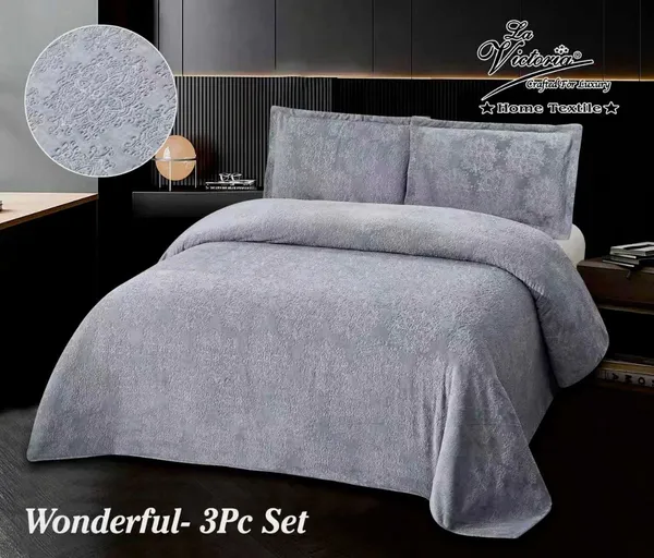 Silver_Grey_Velvet_Warm_Bedsheet