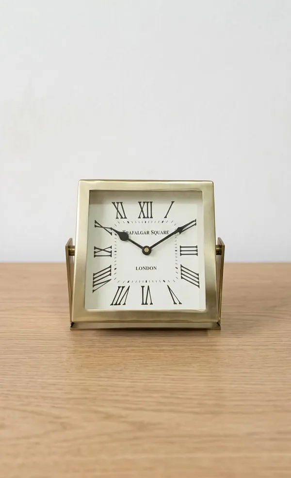Carty_Counter_Clock_(_Golden_Brass_Finish)
