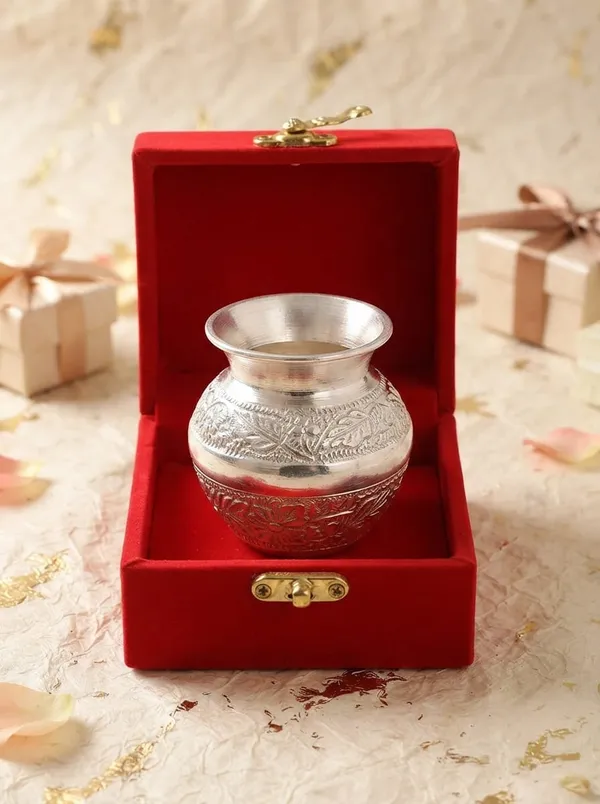 Sacred_Pooja_Loti_(100ML)