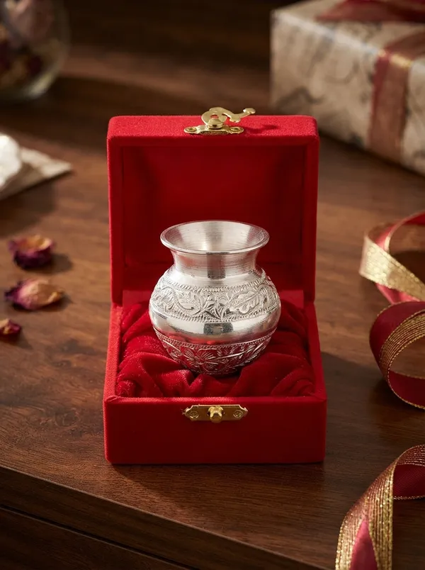 Sacred_Pooja_Loti_(100ML)