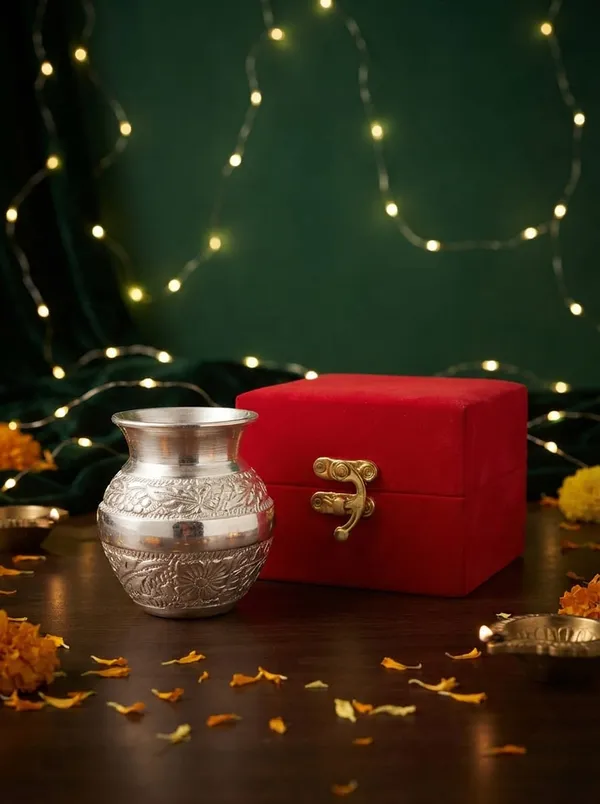 Sacred_Pooja_Loti_(100ML)