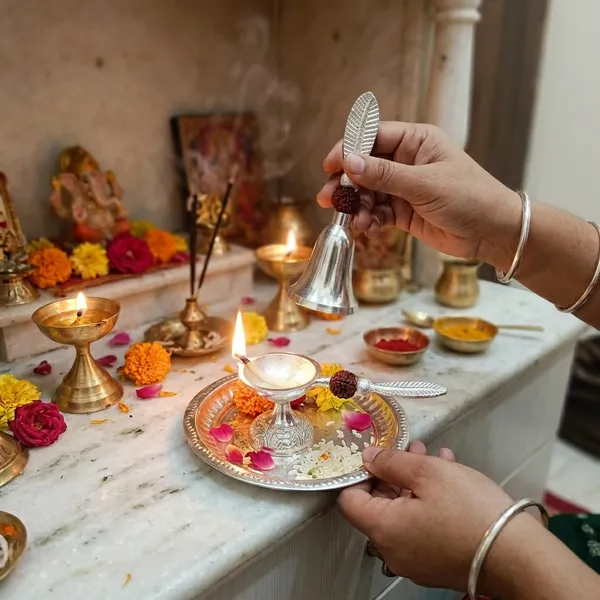 Aarti_Bell_&_Diya_Duo