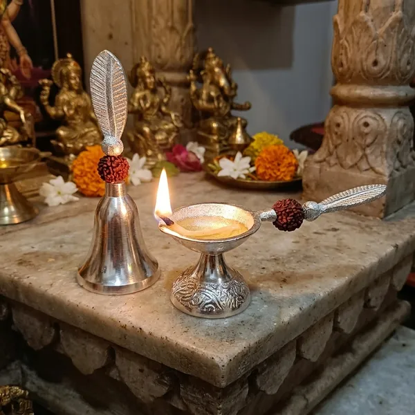 Aarti_Bell_&_Diya_Duo