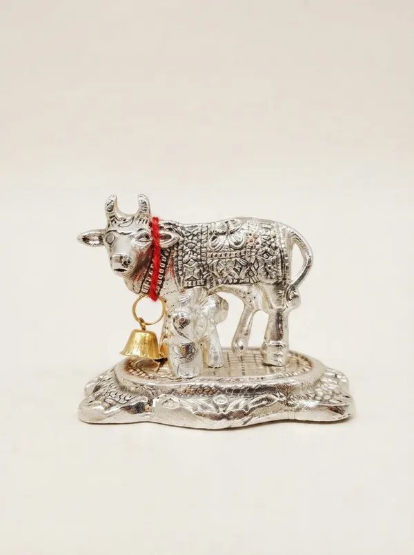 Silver_Kamadhenu_Divine_Cow_Idol
