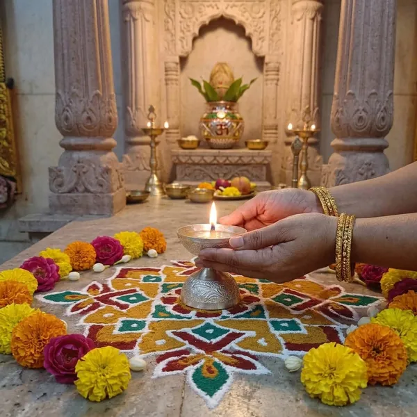 Paro_Divine_Diya