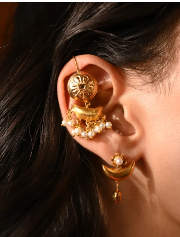 Gold_&_White_Brass_Chand_Bugadi_For_Women