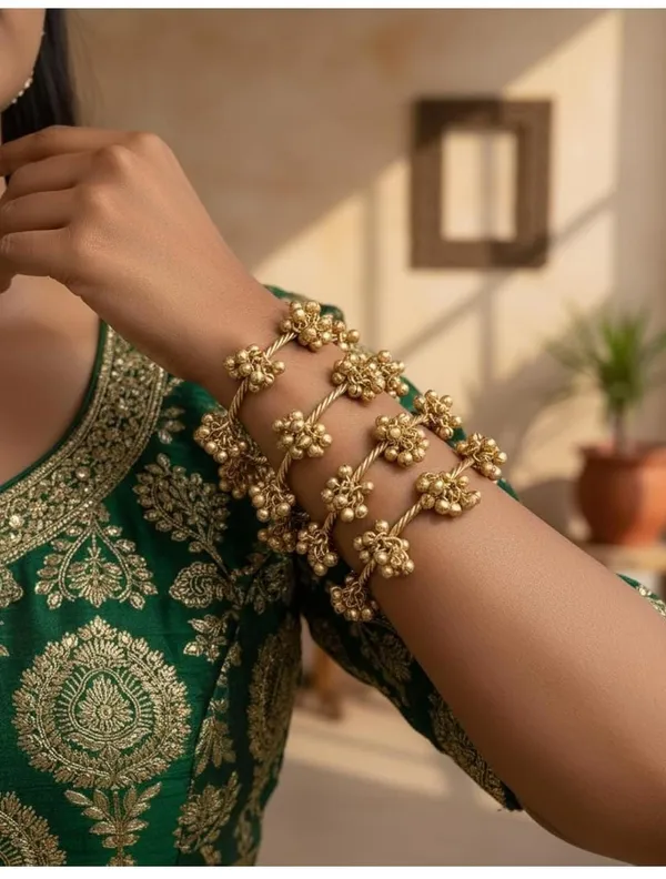 Gold_Brass_Gold-Plated_Bangles_For_Women