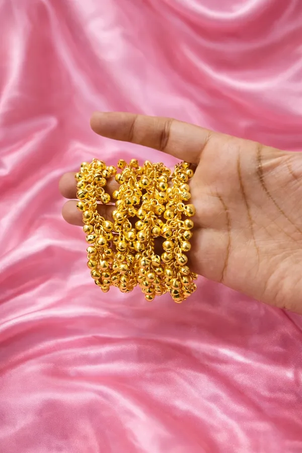 Gold_Brass_Gold-Plated_Bangles_For_Women